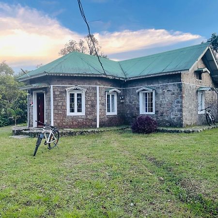 Thottom Stays Private Bungalow Мунар Екстериор снимка